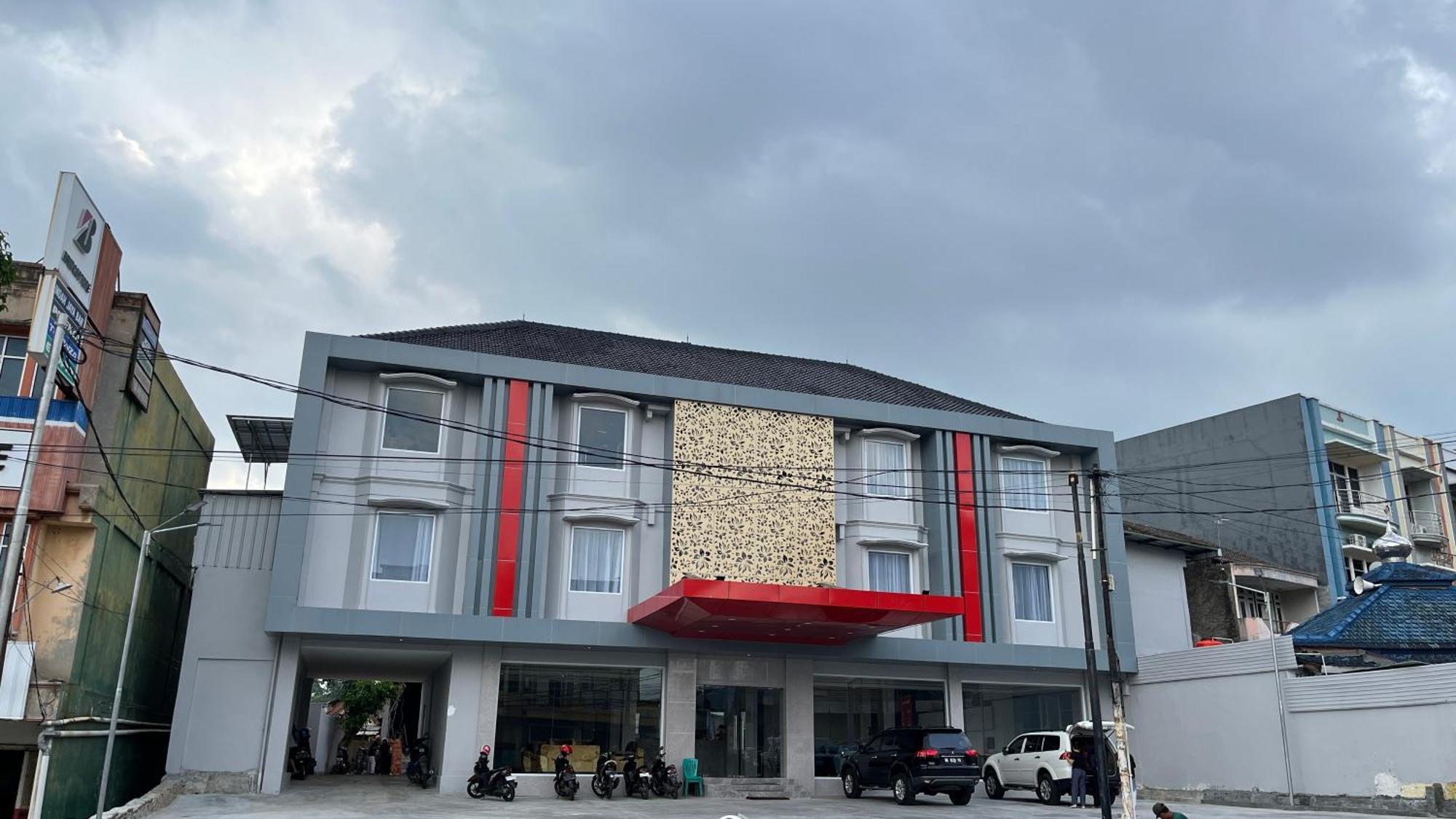 Reddoorz Premium At Jalan Diponegoro Lampung Hotel Бандар Лампунг Екстериор снимка